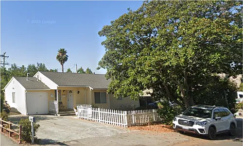 204 W Rosemary Ln Photo 1