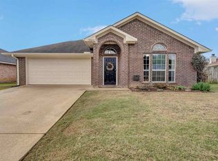 19890 Valley Dale Ln, Flint, TX 75762