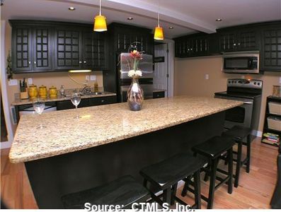 51 College Pl, Wolcott, CT, 06716