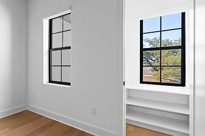3202 W La Salle St — Photo 78