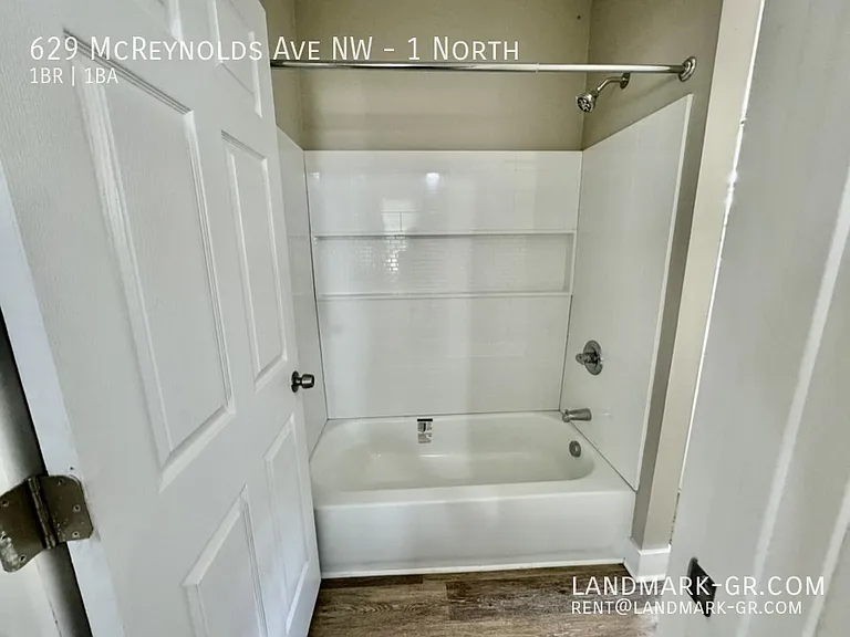 629 McReynolds Ave NW #1-N — Photo 3