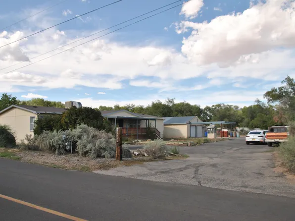 1084 W La Entrada, Rio Rancho, NM 87048