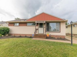3315 Dellwood Dr, Parma, OH