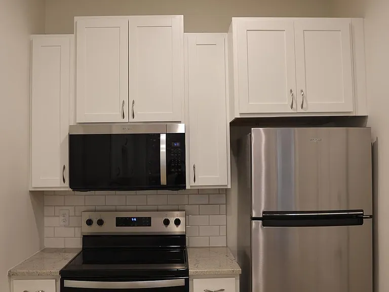 73 Richmond Ave #2 — Photo 2