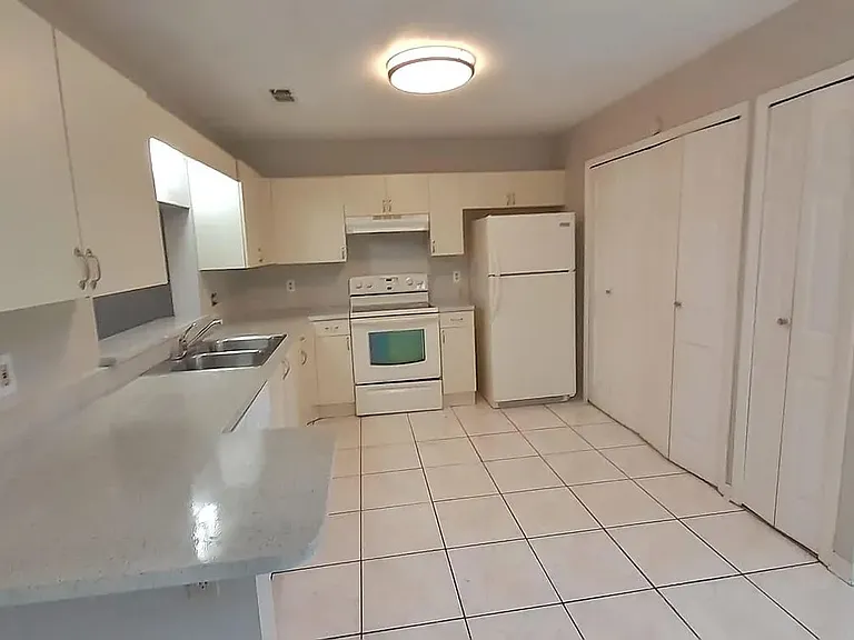 5977 Braemar Pl #104 — Photo 20