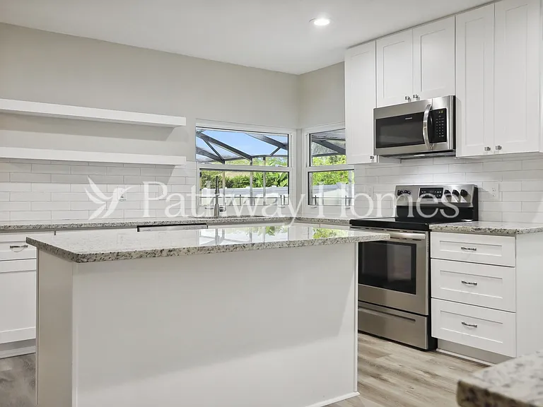1935 Spanish Oaks Dr N — Photo 8