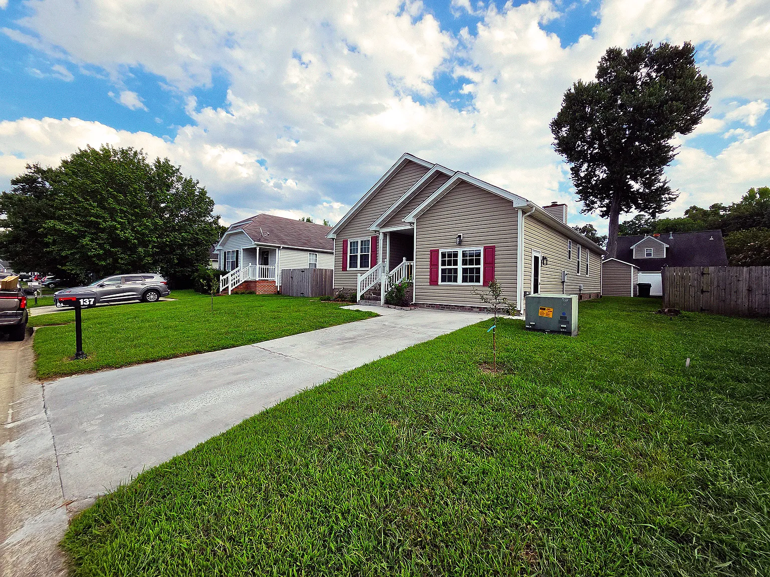 137 Kristen Ln — Photo 2