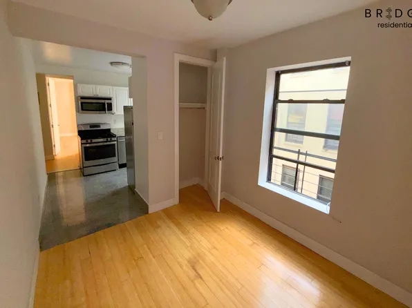 656 Saint Nicholas Avenue image 7 of 7
