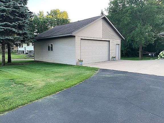 
Detached 26x28 garage