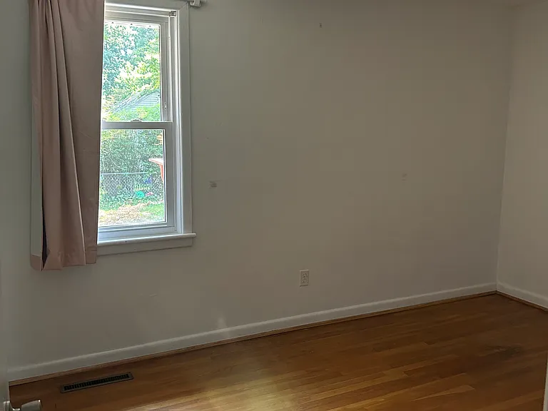 8 Carolyn Dr — Photo 25