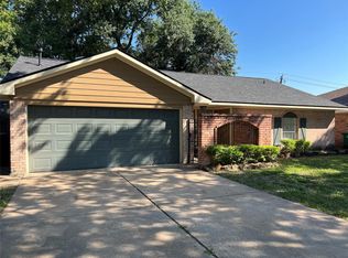 6010 Hoover St, Houston, TX 77092