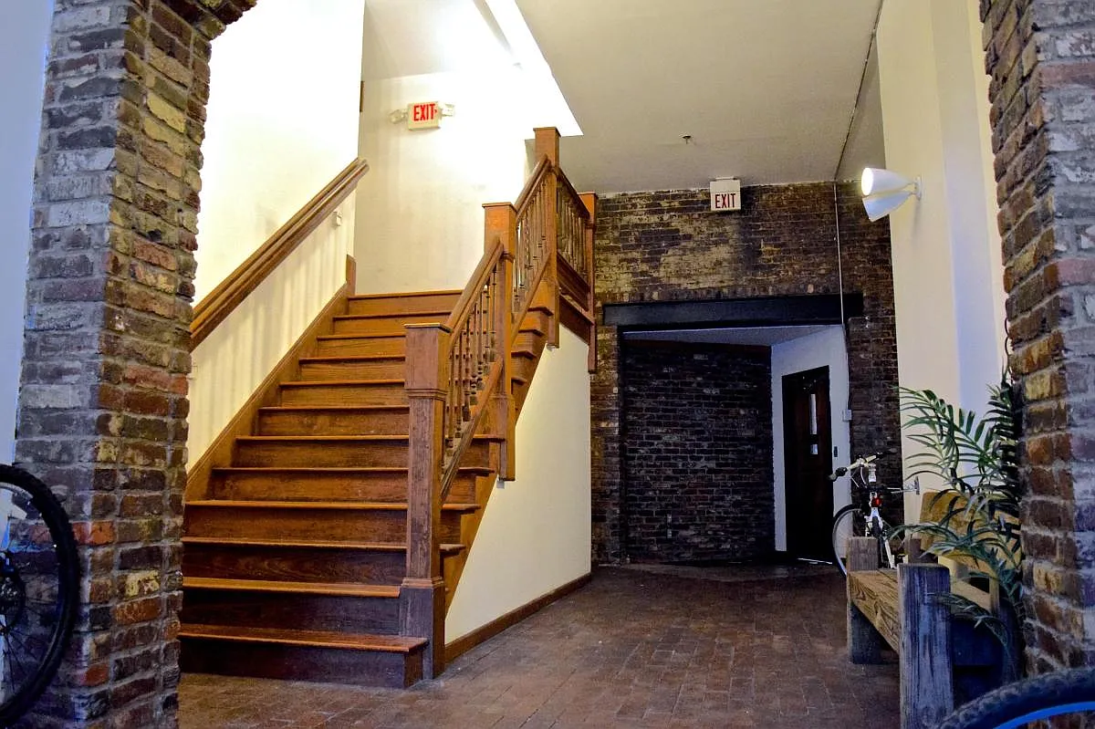 1 bed, 1.5 bath, 1000 sqft, $1,850 — Photo 4
