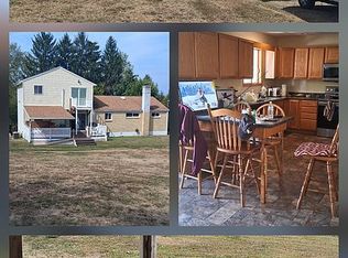 101 Westlake Ln, New Cumberland, WV 26047