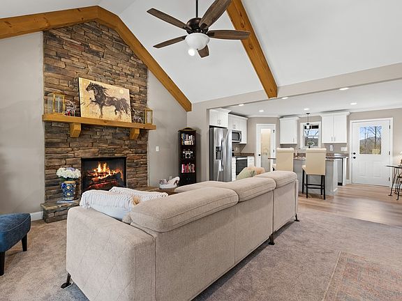 5th image of 1281 Twisted Oak Rd