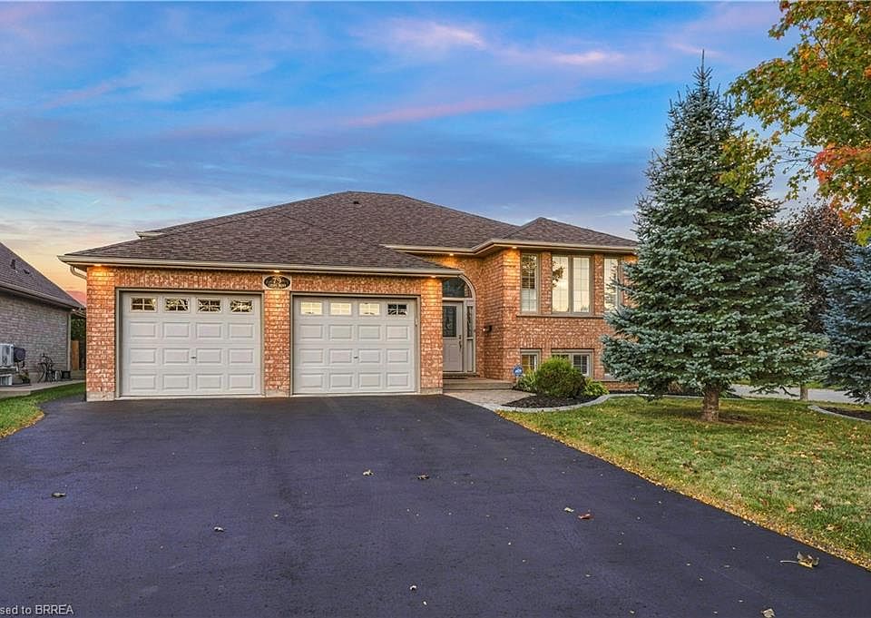 1st image of 79 Court Dr