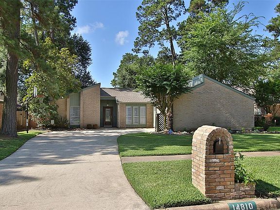 2nd image of 14810 Forest Lodge Dr