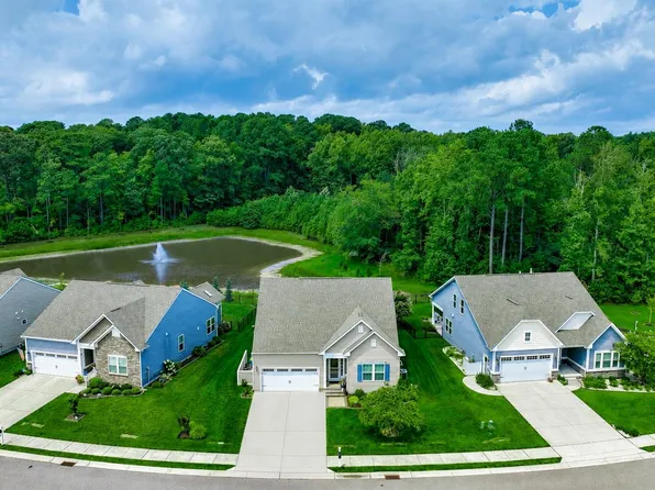 18 Thornton Dr, Ocean View, DE 19970