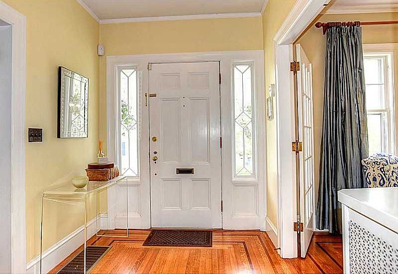 2nd image of 4 Lorimer Ave