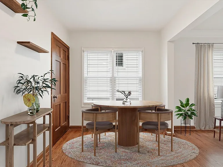Virtual staging of dinette