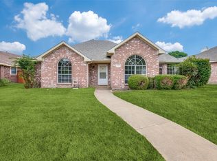 2604 Larkspur Ln, Rowlett, TX 75089