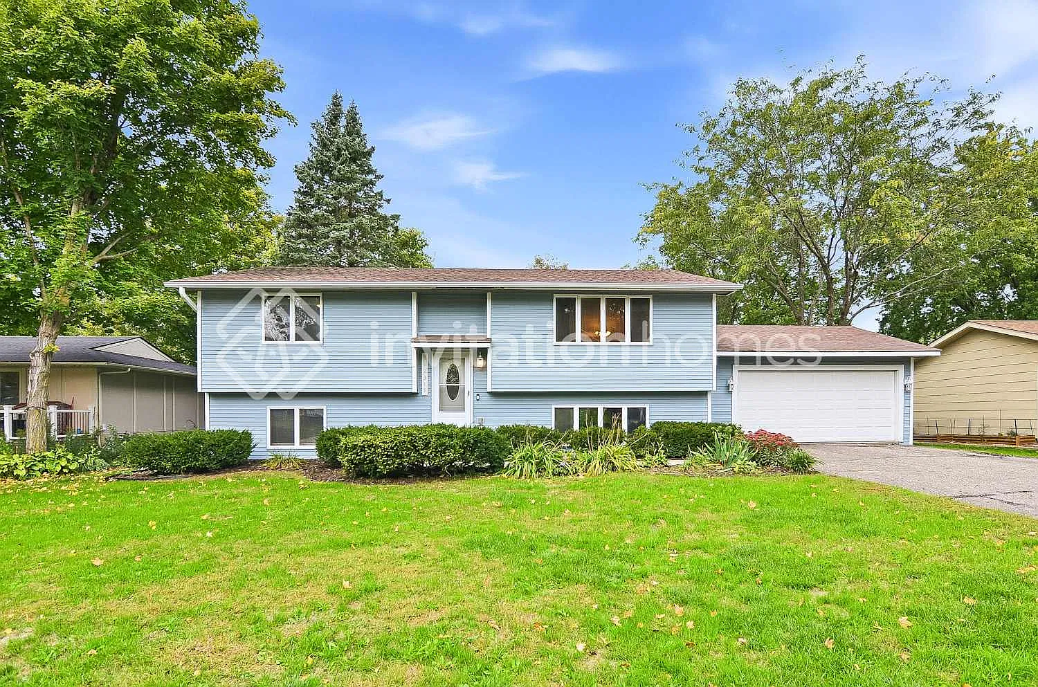 112315 Baxter Ct Chaska, MN 55318 — Photo 1