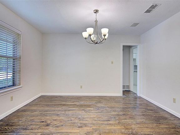 5th image of 2501 Glenhaven Dr