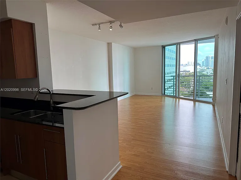 325 Biscayne Blvd #1516 — Photo 5