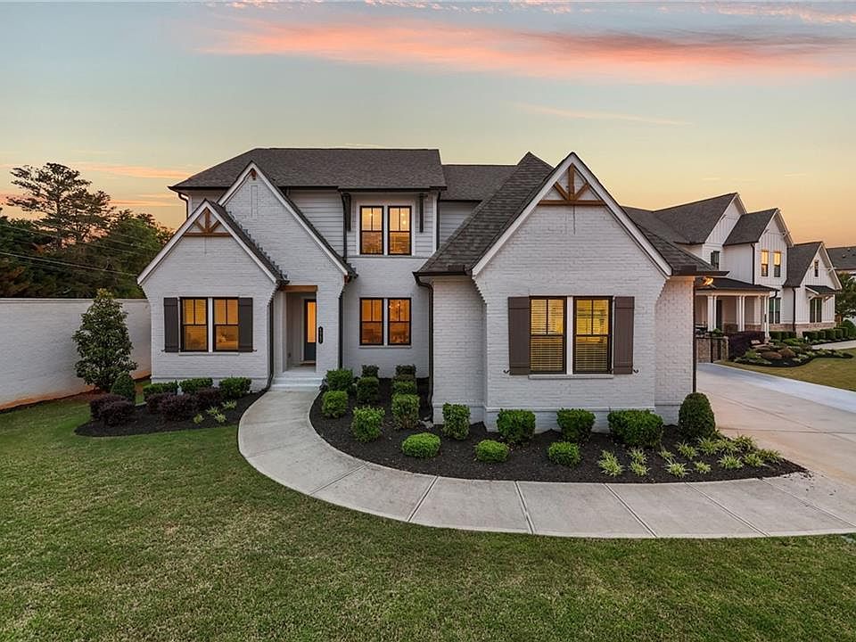 1st image of 4967 Concert Ln NE