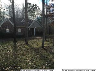 91 Timber Ridge Dr, Byhalia, MS 38611