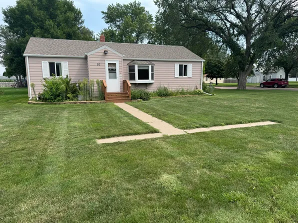 10 Mellette Ave NW, Huron, SD 57350