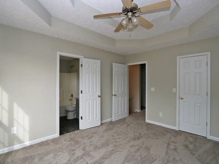 102 Providence Dr — Photo 11