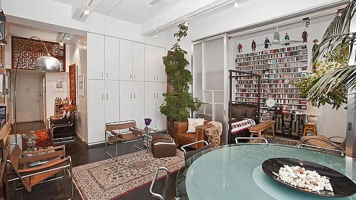 Sold by Fenwick Keats Real Estate | media 11