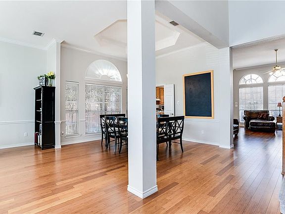 2nd image of 2441 Shetland Dr