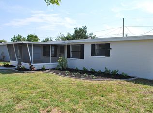 9236 86th St N, Seminole, FL 33777