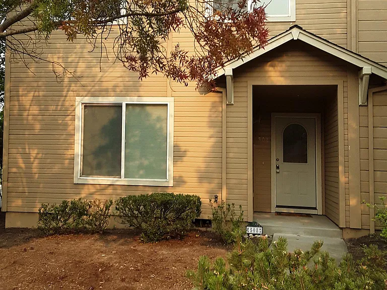508 Starflower Ln — Photo 1