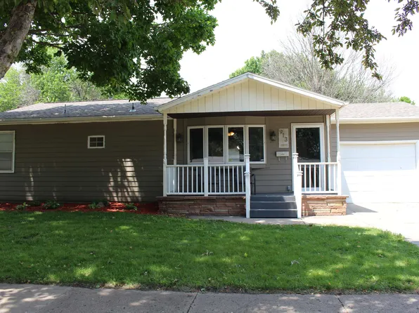 913 E 13th St, Spencer, IA 51301