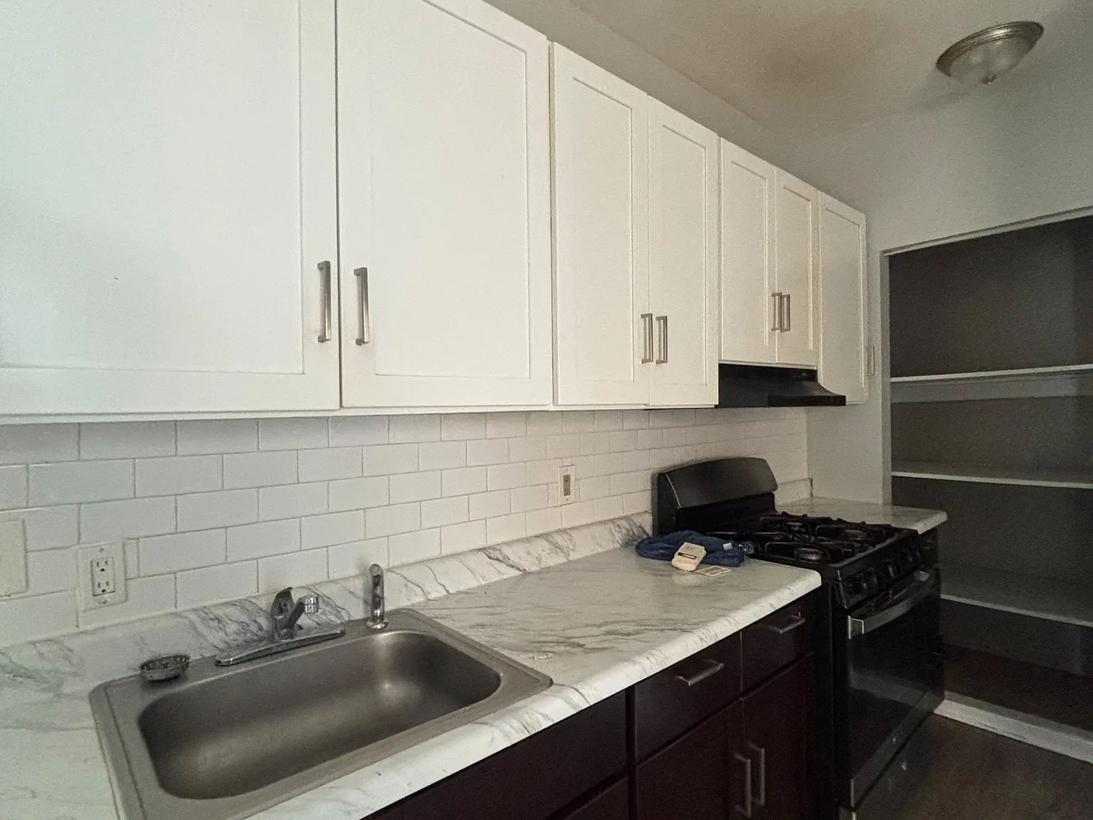 2 bed, 800 sqft, $1,695 — Photo 1