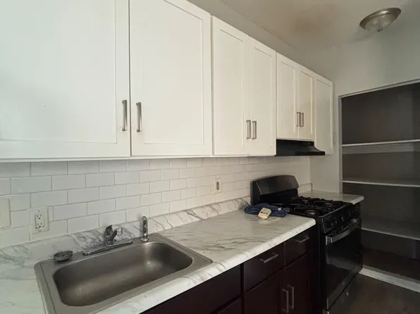 689 Summer Ave, Newark, NJ