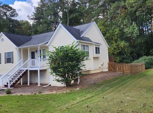 3395 Lochness Ln, Powder Springs, GA 30127