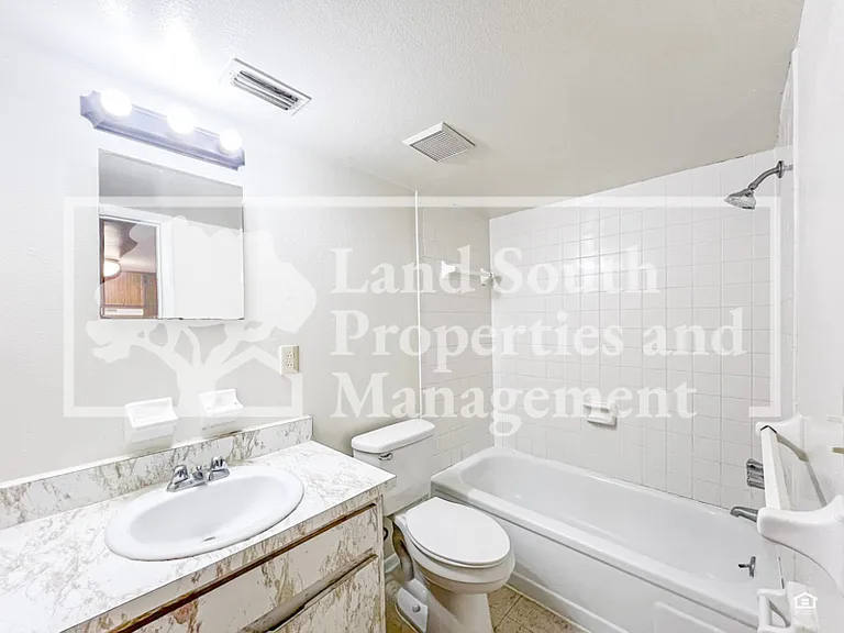 115 Cresap St #9 — Photo 8