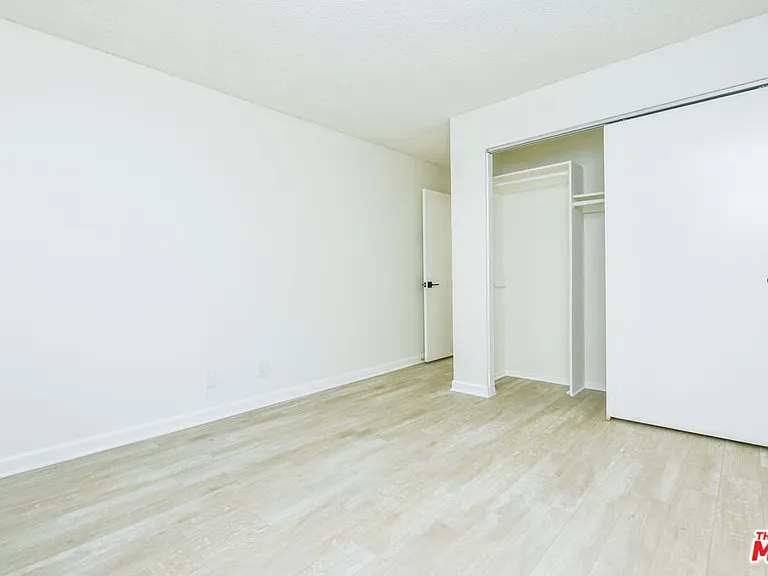 2602 Carnegie Ln #1 — Photo 38