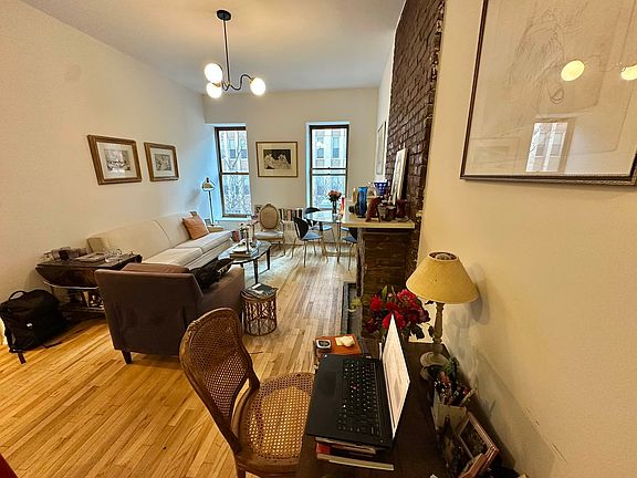 3rd image of 35 W 16th St #7