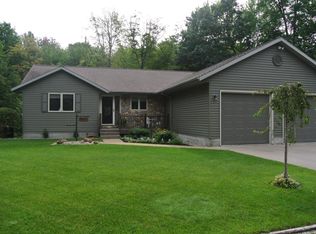 1735 W River Rd, Muskegon, MI 49445