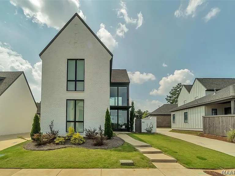 7132 Fain Park Dr — Photo 1