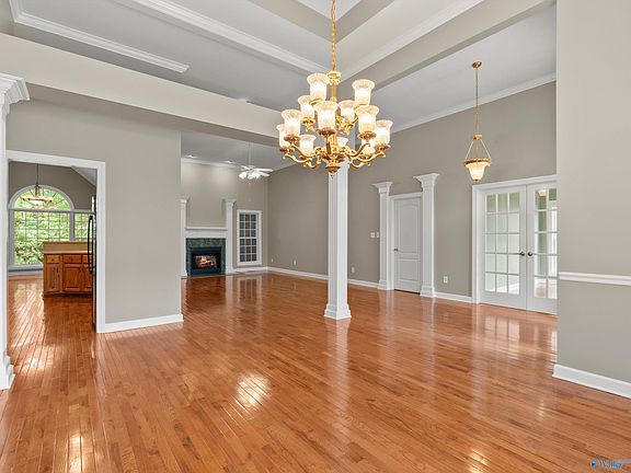 4th image of 308 Walden Glen Ct