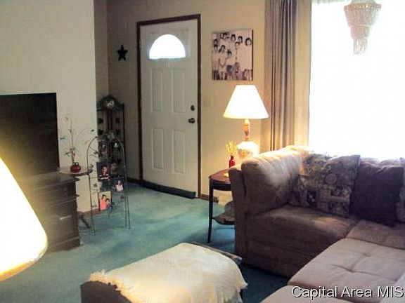 5th image of 524 31st Ave W