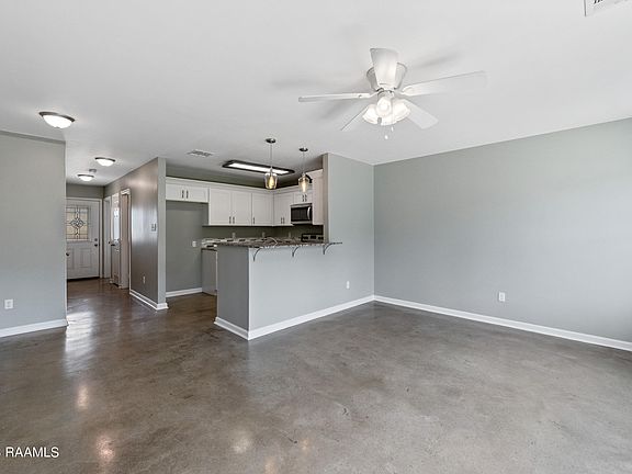 4th image of 1604 Dehart Dr #A