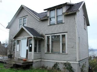 936 Grand Ave, Astoria, OR 97103