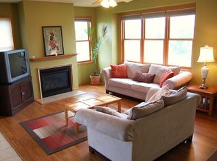 1360 Peninsula Rd, New Richmond, WI 54017