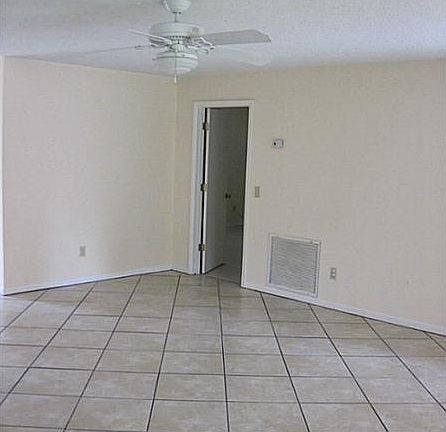 4th image of 425 38th Ave